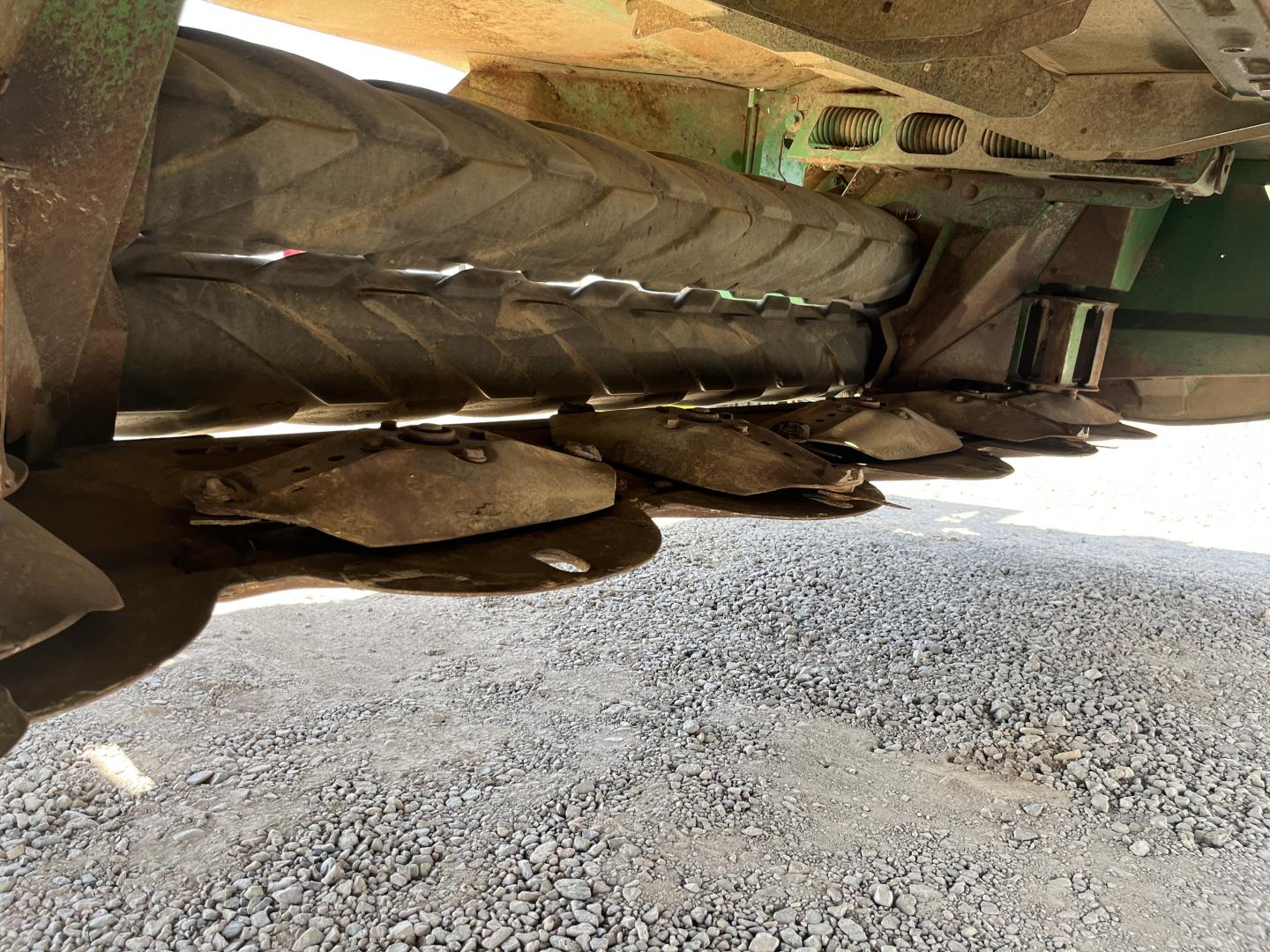 ./imagenes/INVOICE/2019/17025/CORTADORA DE ALFALFA JOHN DEERE 530 (21).JPG